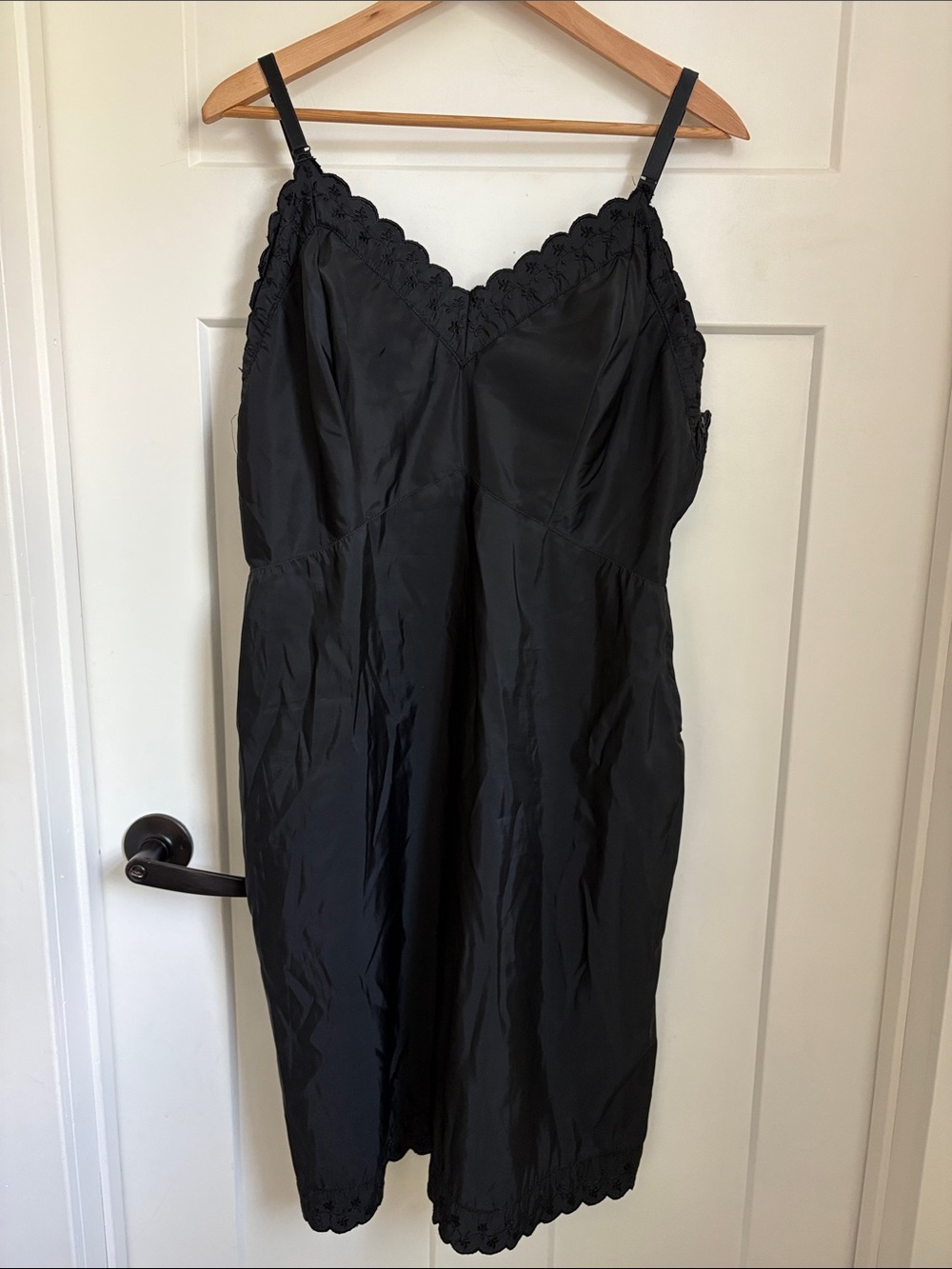 VTG CBlack Lace-Trim Slip Dress